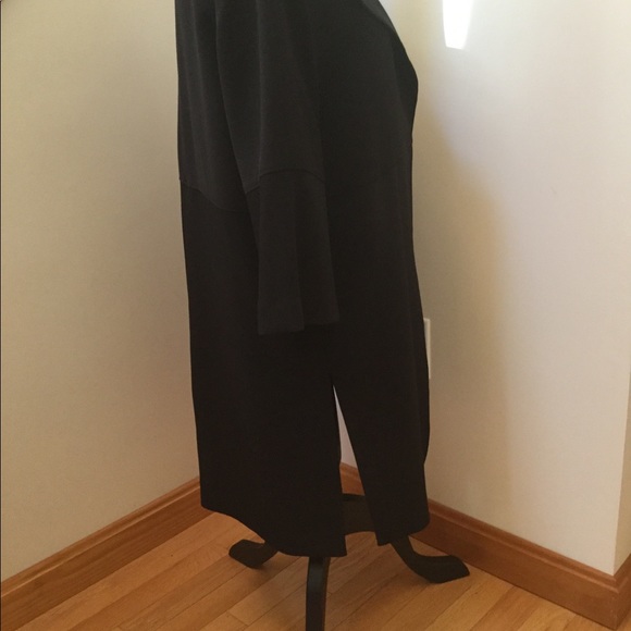 Coat - Picture 3 of 4